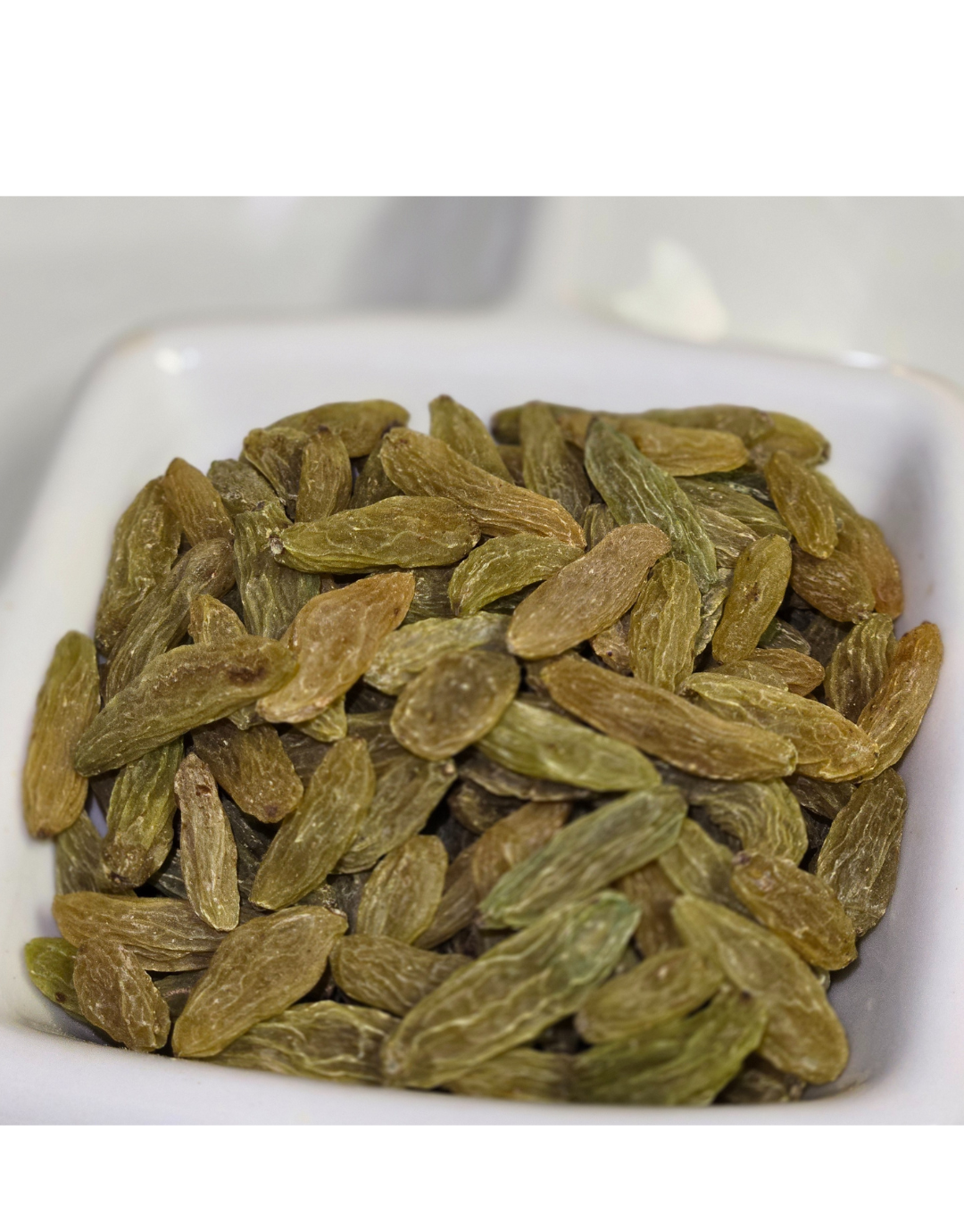 Green Raisin Shundul-Khani کشمش سبز شندلخانی