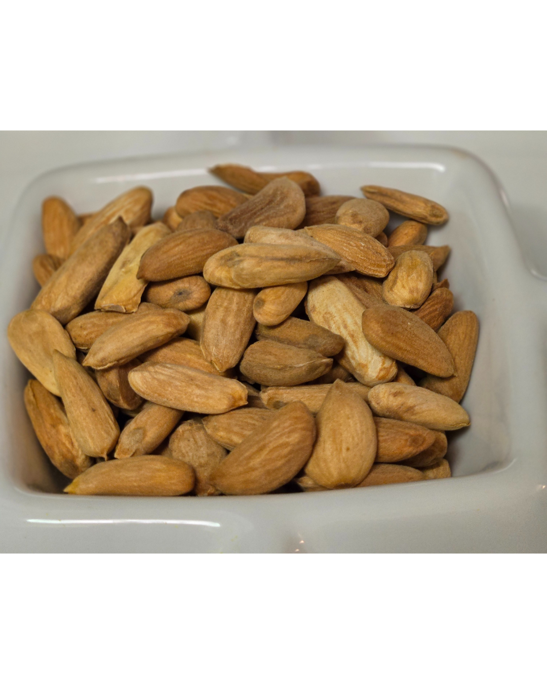 Afghan Almonds, بادام لوگری افغانستان